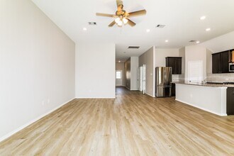 334 Jewett Meadow Dr in Magnolia, TX - Building Photo - Building Photo