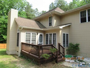 429 Nottingham Dr in Colonial Heights, VA - Building Photo - Building Photo
