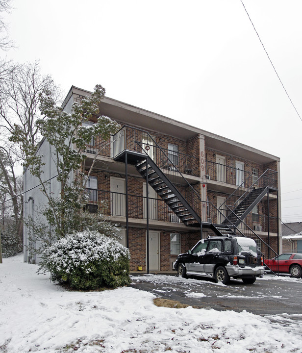 609 Hedgeapple Ln in Knoxville, TN - Building Photo