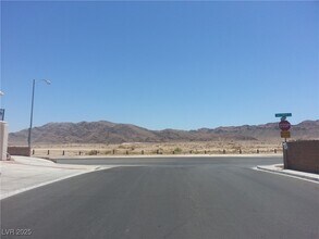 6674 Jordan River Dr in Las Vegas, NV - Building Photo - Building Photo