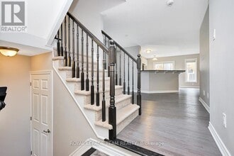 1914 Maple Grove Rd in Ottawa, ON - Building Photo - Building Photo