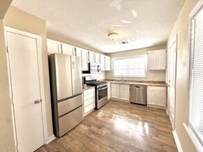 726 Ash St in Ardmore, OK - Building Photo - Building Photo