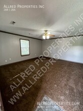 1704 N Lewis Ave in Fayetteville, AR - Building Photo - Building Photo