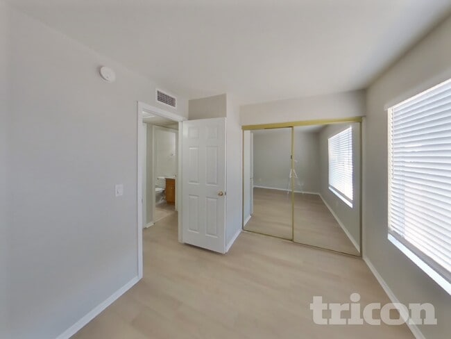 7331 W Mountain View Rd in Peoria, AZ - Building Photo - Building Photo