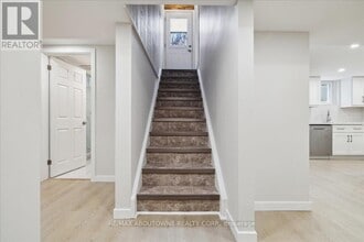 7 Dianne Dr in St Catharines, ON - Building Photo - Building Photo