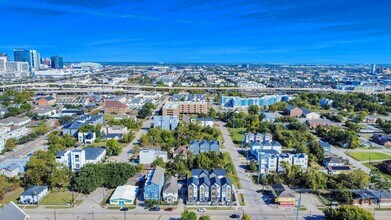 2524 Live Oak St in Houston, TX - Building Photo - Building Photo