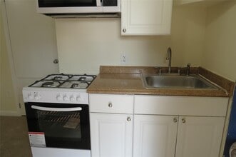 18 Palace Pl in Port Chester, NY - Building Photo - Building Photo