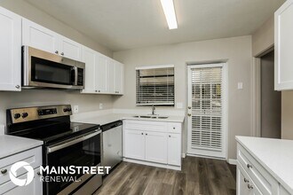 1147 Magnolia Dr in Altamonte Springs, FL - Building Photo - Building Photo