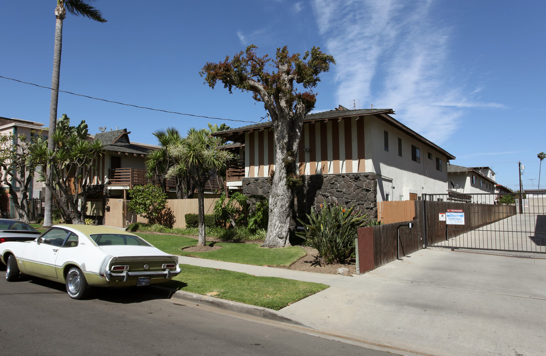 15206 S Raymond Ave in Gardena, CA - Foto de edificio
