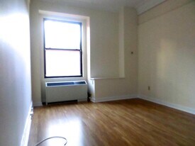 62 Boylston St, Unit 419 in Boston, MA - Building Photo