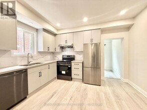 17 Page St in Toronto, ON - Building Photo - Building Photo