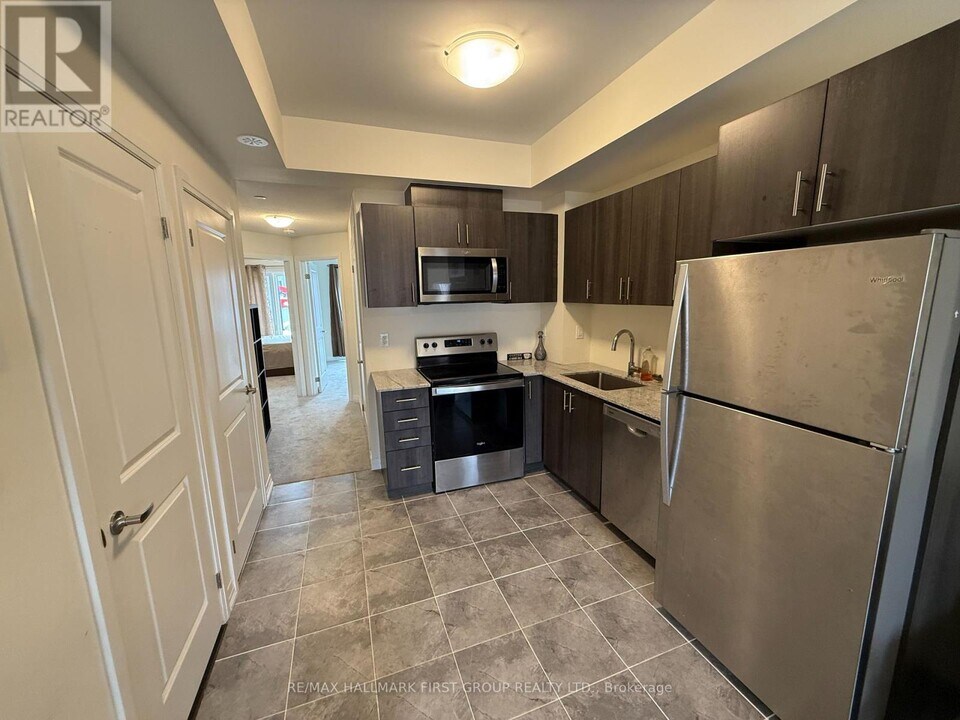 235-235 McLevin Ave in Toronto, ON - Building Photo