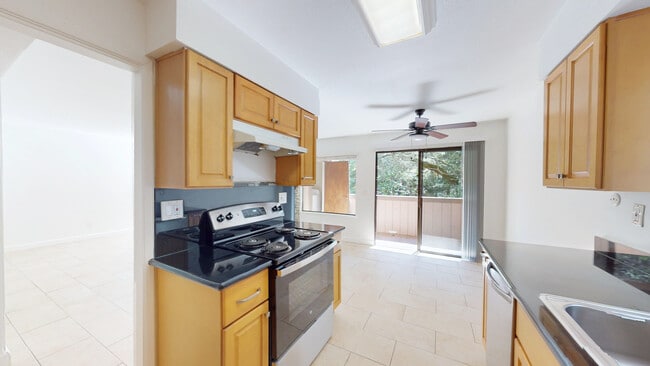 37 Clay Ct in Novato, CA - Building Photo - Building Photo