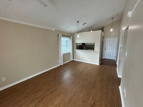 6810 Stones Throw Cir N, Unit 13409 in St. Petersburg, FL - Foto de edificio - Building Photo