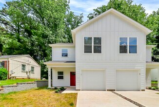 911 Yellowstone Dr in Charlotte, NC - Building Photo - Building Photo