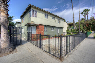 7117 Fulton Ave in North Hollywood, CA - Building Photo - Building Photo