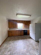 460 S 13th St in Lebanon, OR - Building Photo - Building Photo