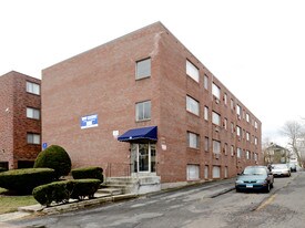 Garden Hill Apartments in Hartford, CT - Building Photo