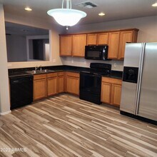 15864 W Evans Dr in Surprise, AZ - Building Photo - Building Photo