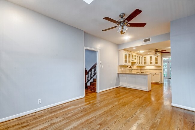 property at 201 Vanderpool Ln