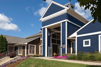 The Pointe at State College in State College, PA - Foto de edificio - Building Photo