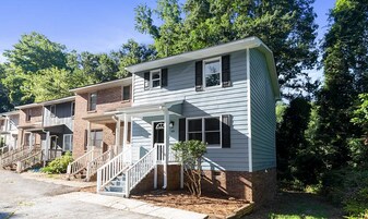 902 Creekside Dr in Clemson, SC - Building Photo