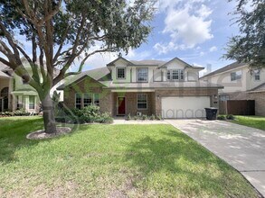 2416 Fullerton Ave in McAllen, TX - Building Photo - Building Photo