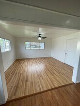 856 W Chestnut St in Exeter, CA - Building Photo - Building Photo