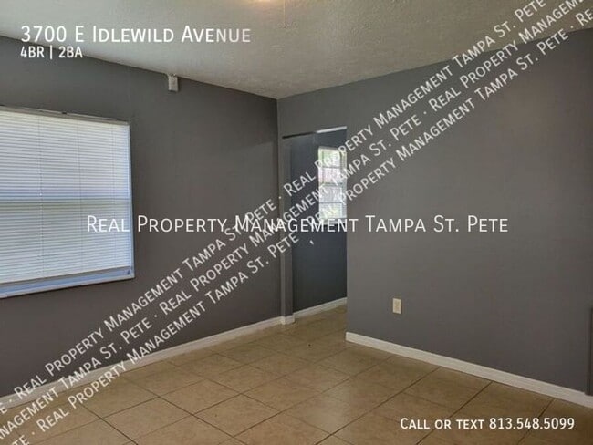 3700 E Idlewild Ave in Tampa, FL - Building Photo - Building Photo