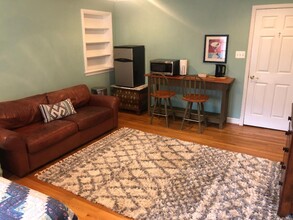 5804 Searl Ter, Unit 1 in Bethesda, MD - Building Photo - Building Photo