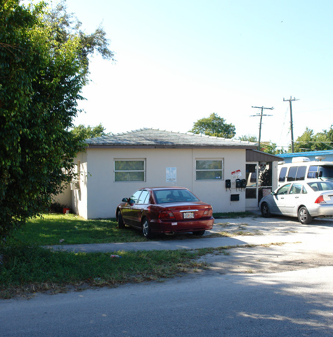 5928 Mayo St in Hollywood, FL - Building Photo - Building Photo