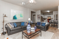 River Pointe Apartments in Carrollton, GA - Building Photo - Interior Photo