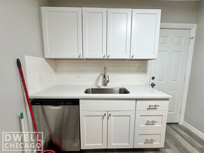 1500 W Walton St, Unit 1546- 3F in Chicago, IL - Building Photo - Building Photo