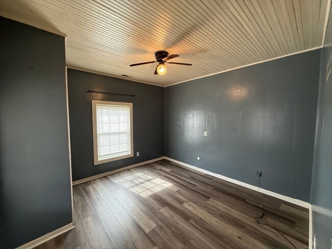 586 Dixon Rd in Albertville, AL - Building Photo - Building Photo