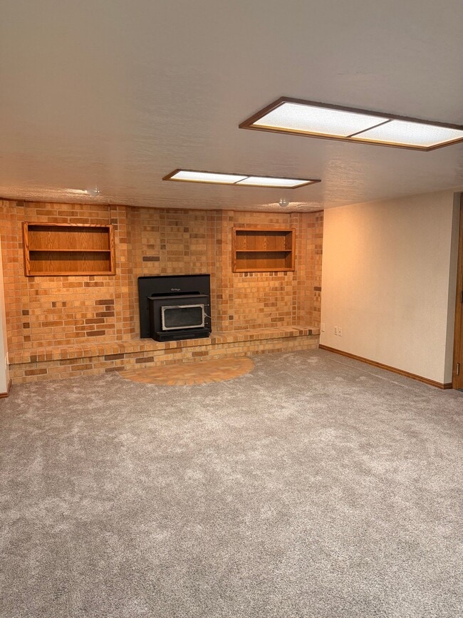 486 Clover View Dr, Unit 1