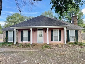 552 Brookstone Cir in Madison, MS - Building Photo