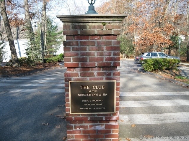 912 Old Pond Ln in Norwich, CT - Building Photo - Building Photo