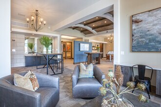 The Locale in Mission, KS - Foto de edificio - Interior Photo