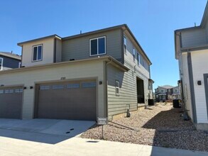 17215 E Alameda Pkwy in Aurora, CO - Building Photo - Building Photo