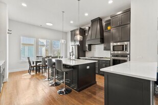 1103 Lavender Rdg in Dallas, TX - Building Photo