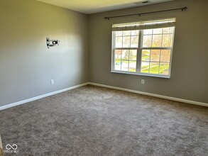 11802 Bills Ave in Fishers, IN - Foto de edificio - Building Photo