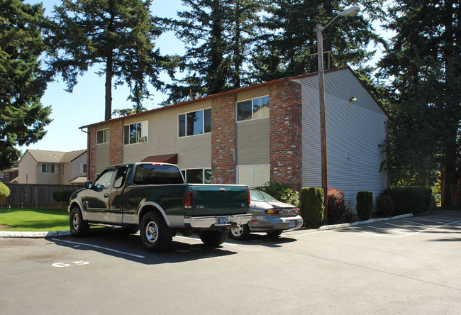 Pinewood Station in Gresham, OR - Building Photo - Building Photo