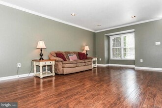 6627 Commodore Ct in New Market, MD - Foto de edificio - Building Photo