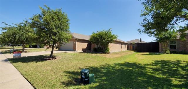 104 Rambling Way in Forney, TX - Building Photo
