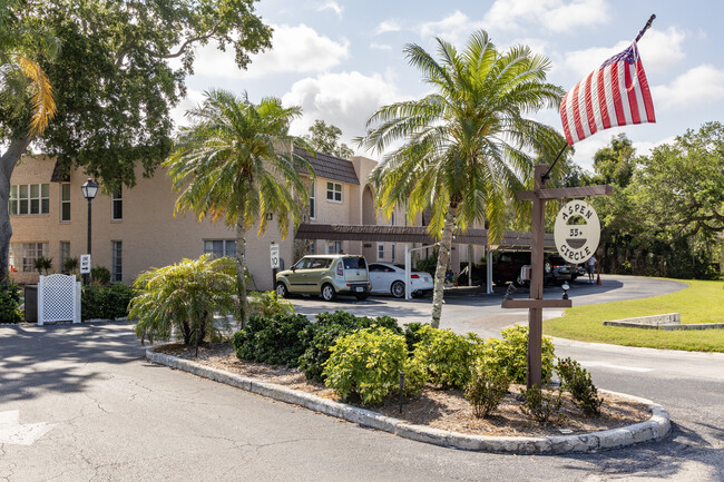 The Gardens in Seminole, FL - Foto de edificio - Building Photo