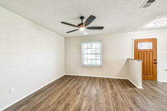 22630 Round Valley Dr in Katy, TX - Building Photo - Building Photo