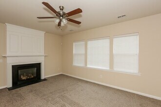 10910 Claude Freeman Dr in Charlotte, NC - Building Photo - Building Photo