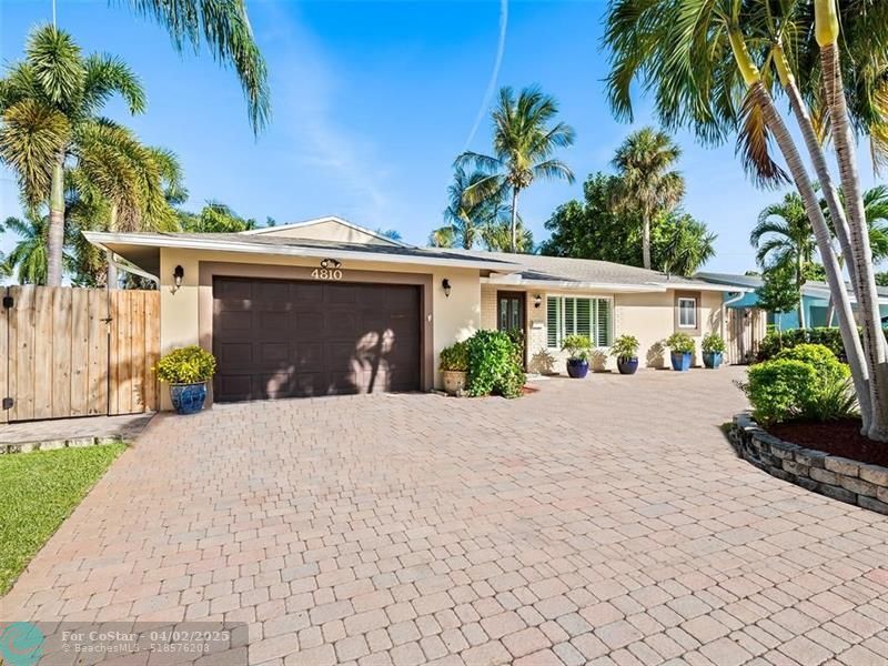 4810 NE 13th Ave in Oakland Park, FL - Building Photo