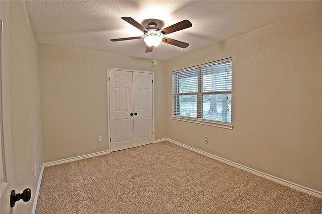 property at 2074 Shadow Rock Dr