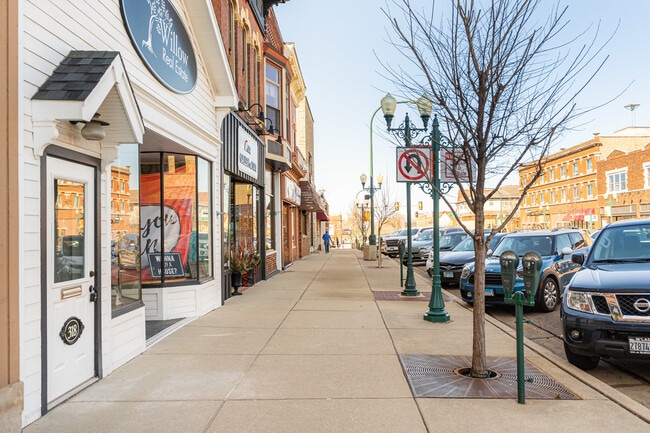 property at 318 W State St